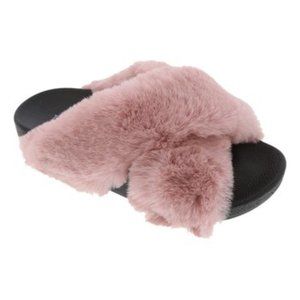 Crisscross Fuzzy Oasis Shoes